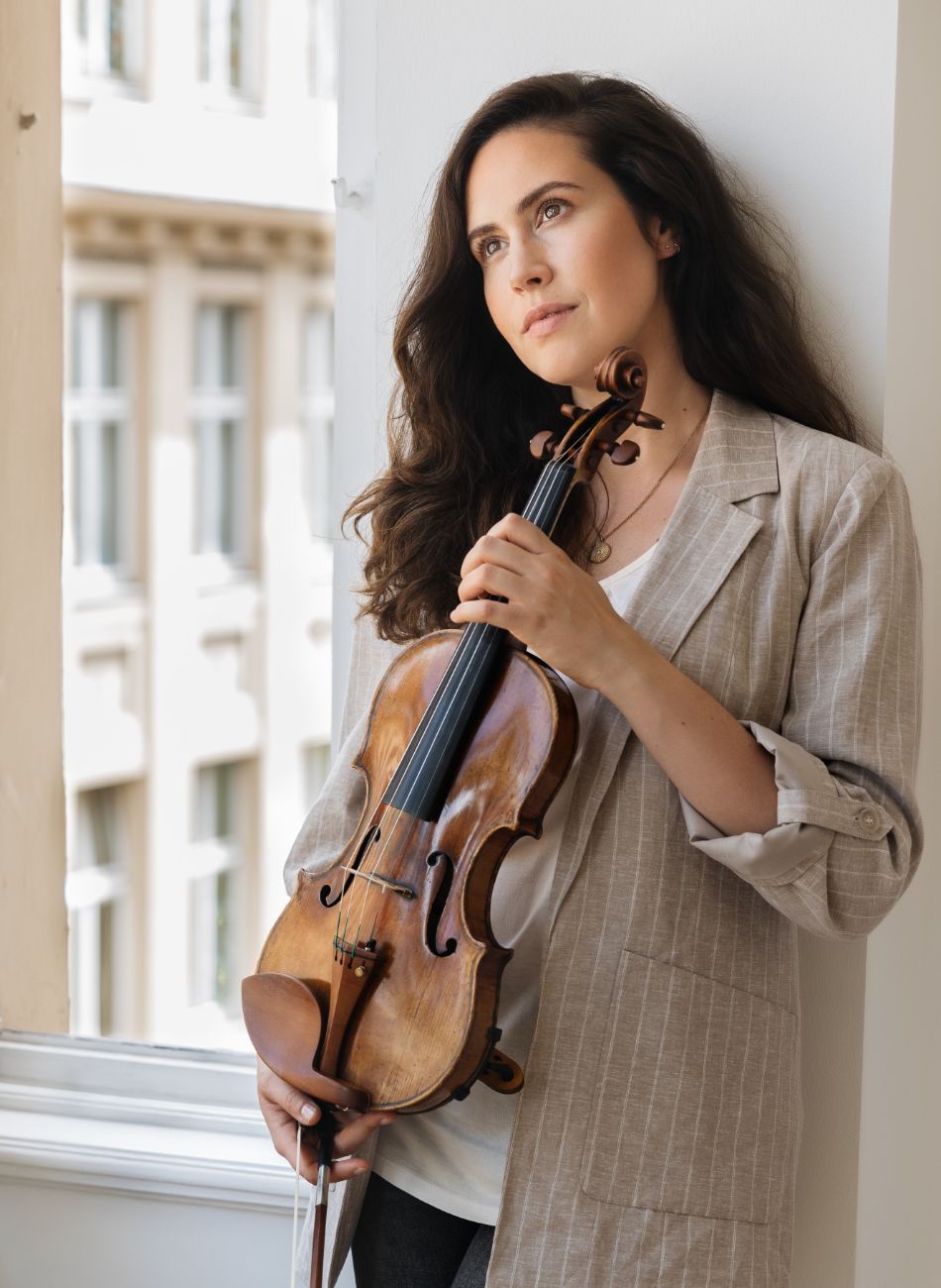Lelie Cristea Violin Artist Aktuelles Projekt